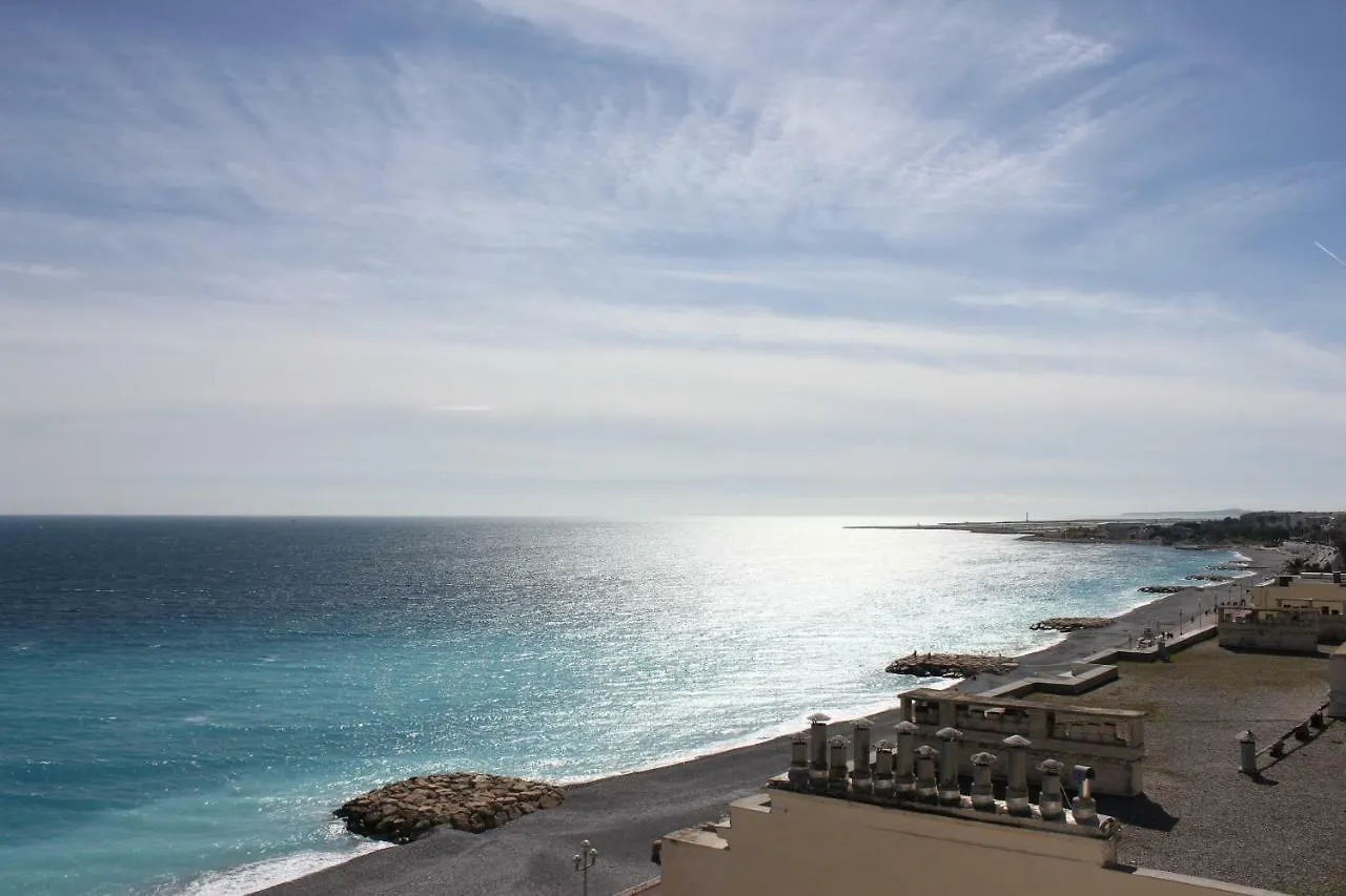 Appartement 3 Pieces Nice Promenade Des Anglais Dernier Etage Vue Mer Solarium 0*,  法国